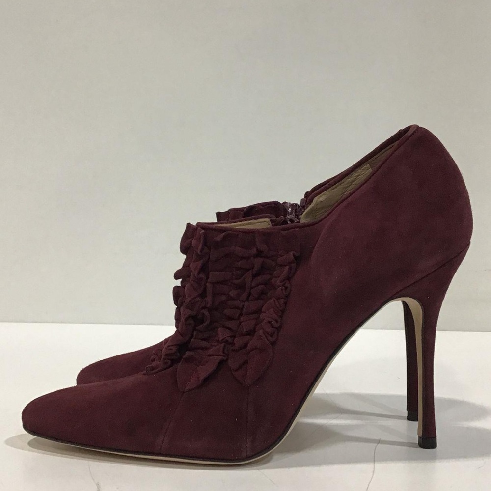 NEW!! Manolo Blahnik Burgundy Suede Women's Ankle Boots Heels Size 37 - Picture 3 of 7